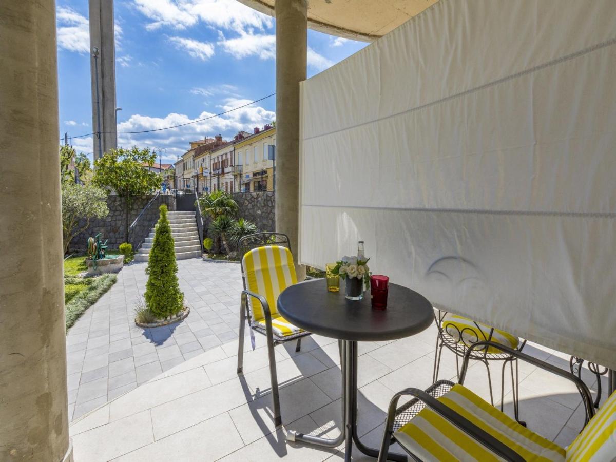 Apartments Rabbit Crikvenica Exterior foto