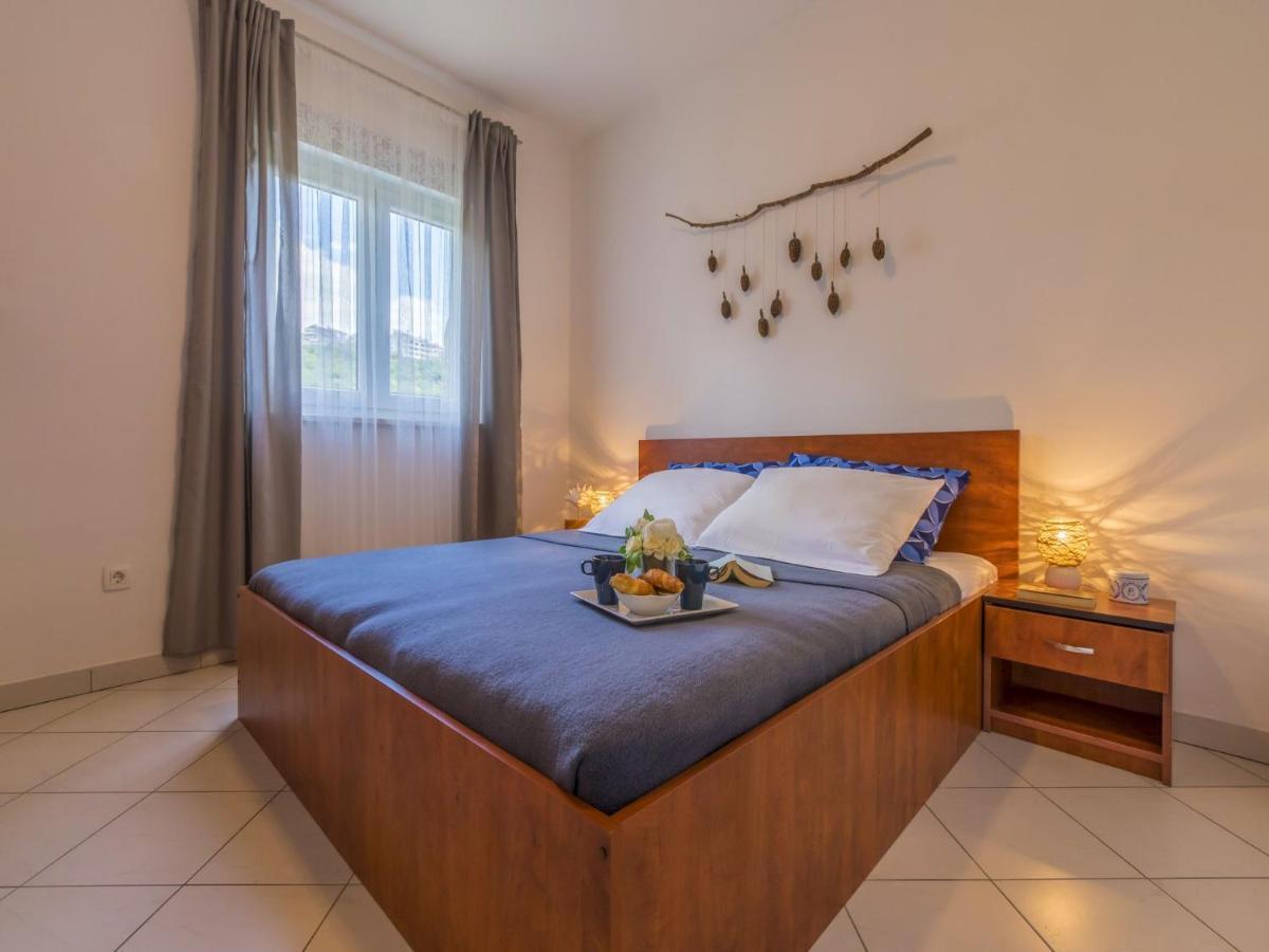 Apartments Rabbit Crikvenica Exterior foto